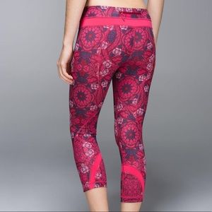lululemon Run: Inspire Crop II